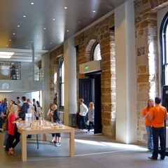 apple-store-glasgow